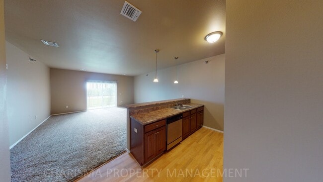 Photo - Ridgeview Residence