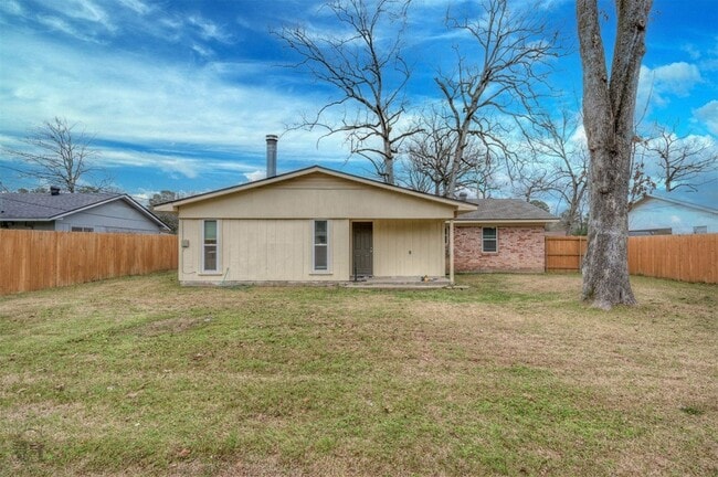 Photo - 9478 Poinsettia Dr