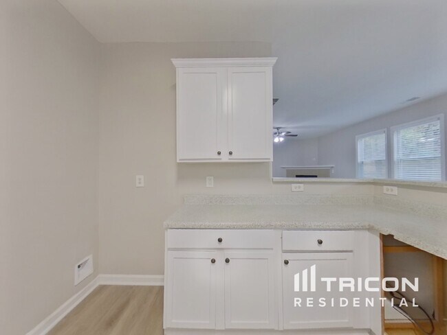 Photo - 8122 Valley Ridge Dr