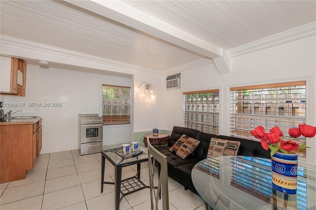 Photo - 1611 Fletcher St Unidad 2