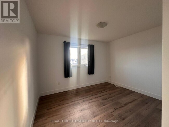 Photo - 1330 Lawson Rd