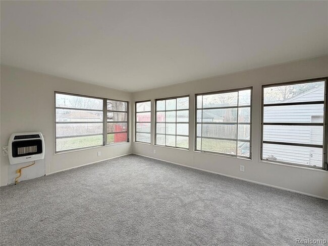 Photo - 9832 Balfour Rd