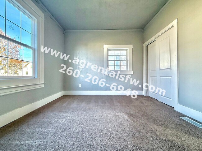 Photo - 1915 Ellen Ave Unit 1915 Ellen Ave