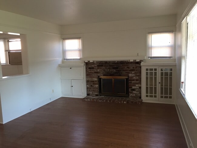 Photo - Centrally Located Cottage