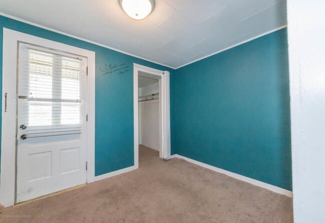 Photo - 242 S Main St