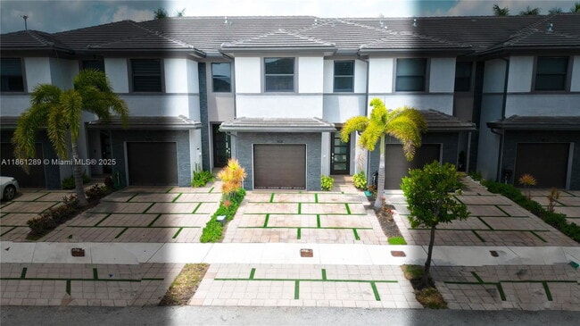 Building Photo - 15826 NW 91st Ct