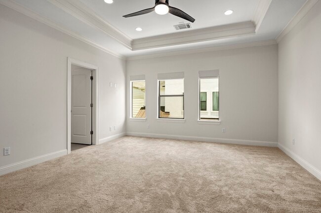 Photo - 742 W 24th St