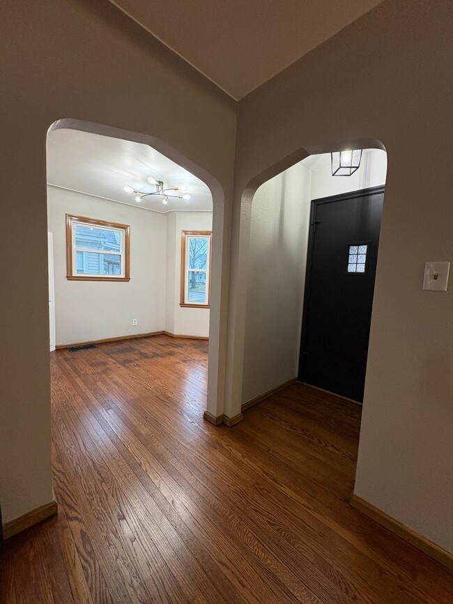 Photo - 218 W Capistrano Ave