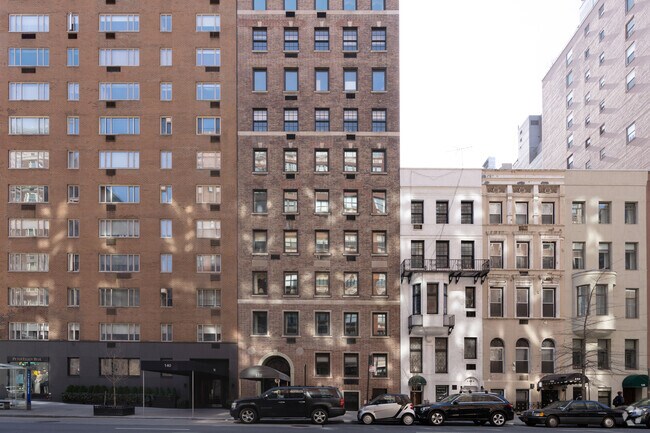 Photo - 132-134 E 72nd St