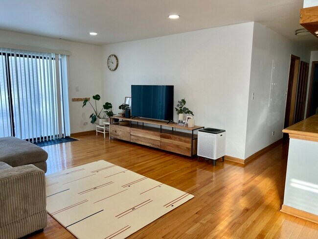 Photo - 1108 Castilian Ct