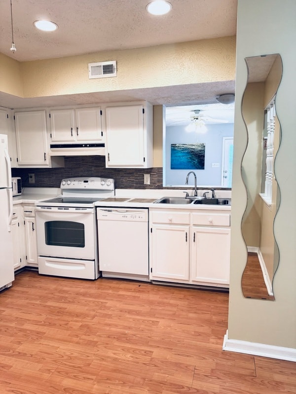 Photo - 8262 McGuire Dr