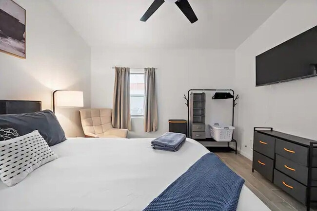 Photo - 5148 N 22nd Ave Unidad SI ID1244330P