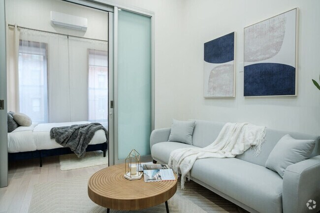 Building Photo - 317 E 78th St Rental
