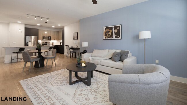 502 E College St Unit 213