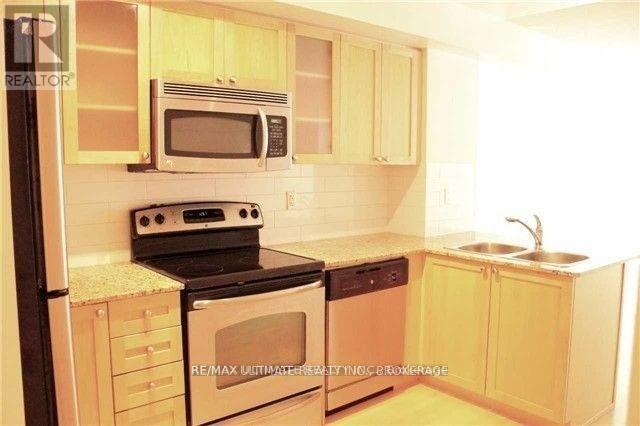 Photo - 761 Bay St. Unit 303