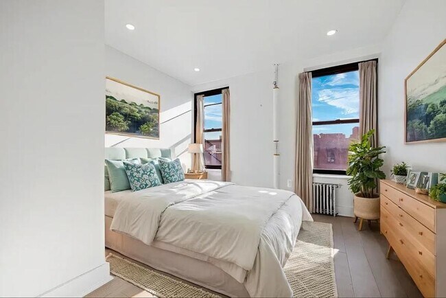 Building Photo - 2 bedroom in NEW YORK NY 10003 Unit 9