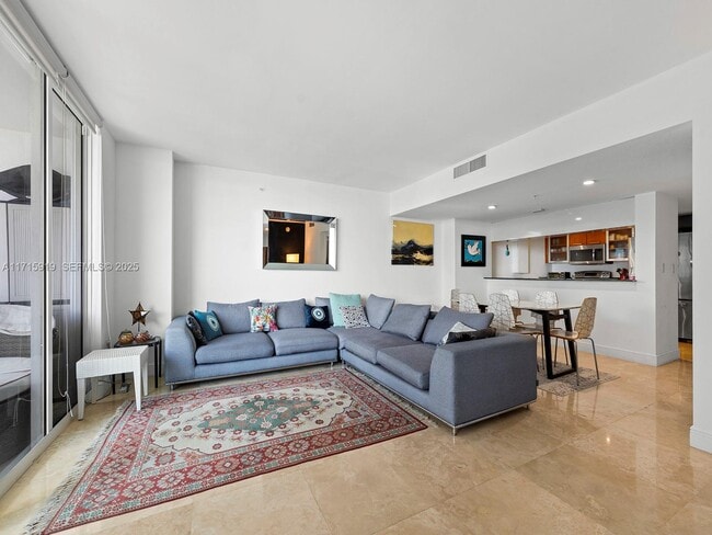 Photo - 1800 N Bayshore Dr Unidad 2211