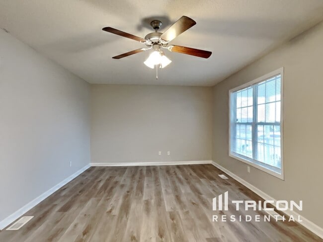 Photo - 701 Avondale Dr