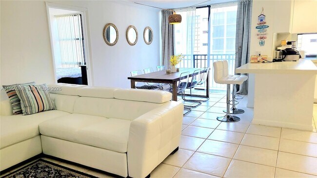 Photo - 16909 N Bay Rd Unit 806