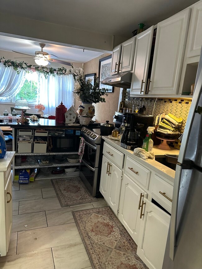 Photo - 270 N 1st Ave Unidad Private C