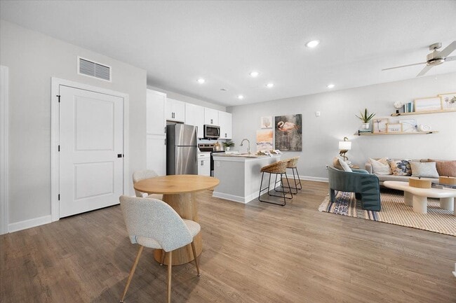 Tailor Apartments
