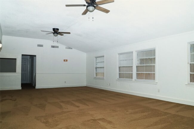 Photo - 1129 N Arcola St