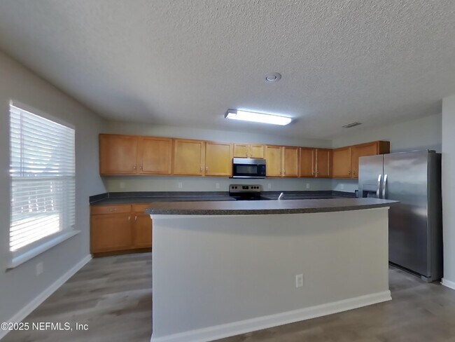 Photo - 7134 Beekman Lake Dr