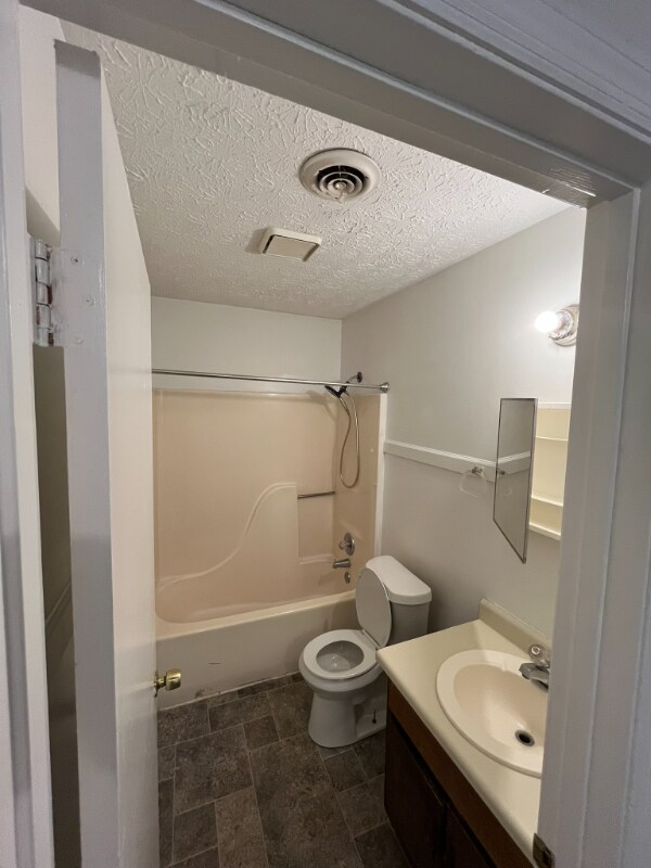 Photo - 108 Jay Ln Unidad B