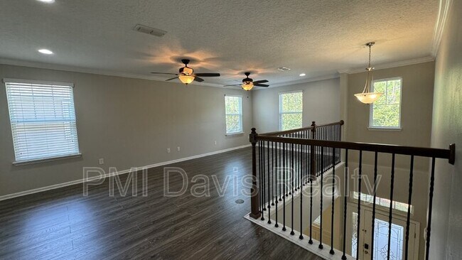 Photo - 2444 Raptor Rd