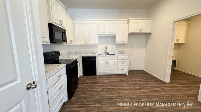 Photo - 2017 102nd St