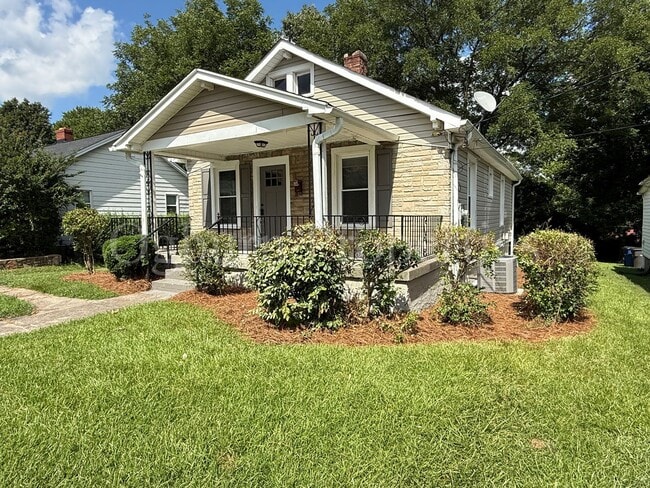 Photo - 1607 Thurmond St House