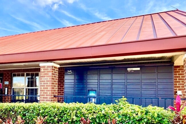 24-hour Package Acceptance & Retrieval - Campus Crossings on Alafaya