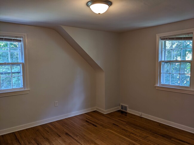 Bedroom 2 - 208 Easterly Pky House