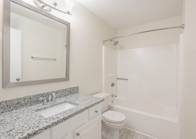 LaSalle Pointe Apartments