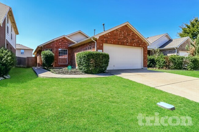 Building Photo - 2116 Charmion Ln