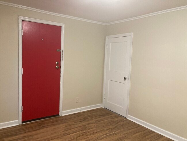 Photo - 602 E Town St Unit 13