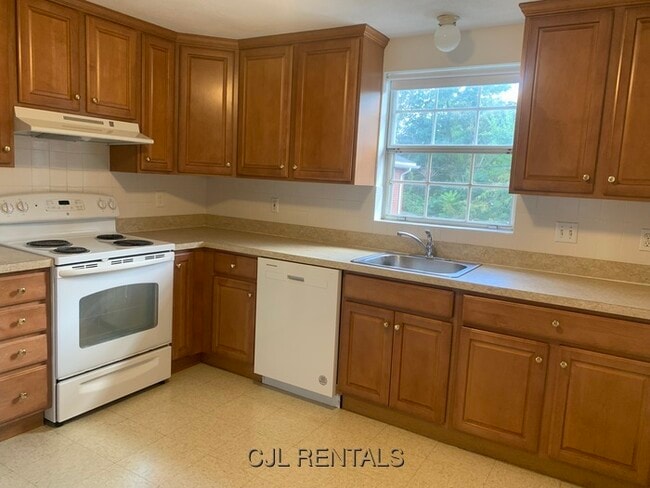 Photo - 1 Viking Ct Unit 5