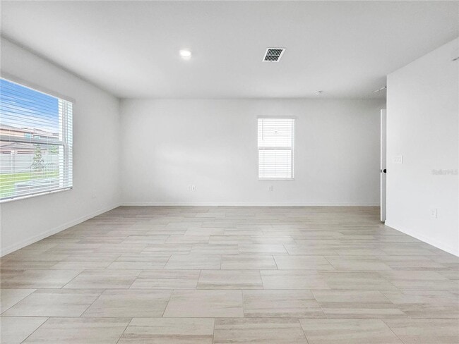 Photo - 17570 Shirewood Wy