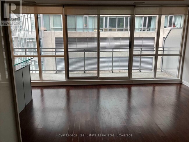 Photo - 220 Victoria St Unité 1904