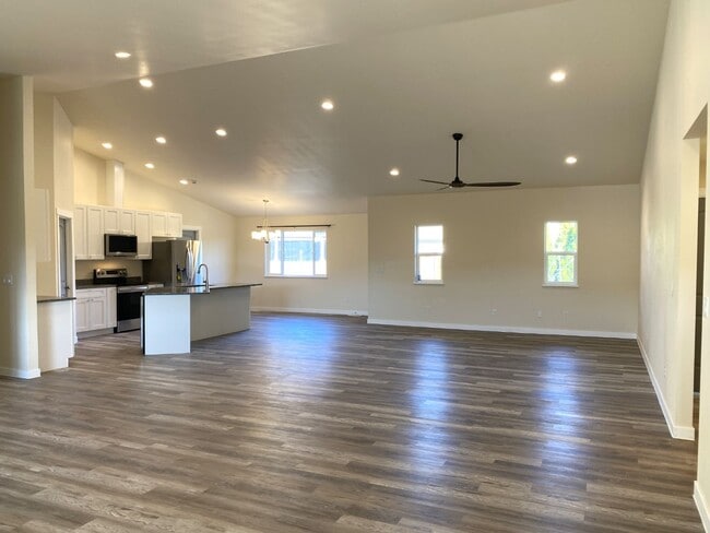 Photo - New Construction in Dallesport