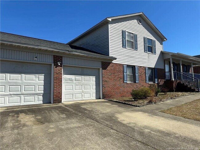 Building Photo - 829 Zadock Dr