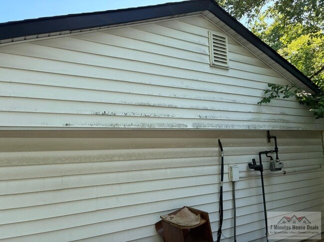 Photo - 10249 Earl Dr