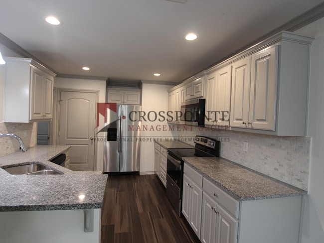 Photo - Beautiful 3 Bedroom 2 Bathroom Townhouse in South Tyler! 1/2 OFF FIRST FULL MONTH Unidad 6311