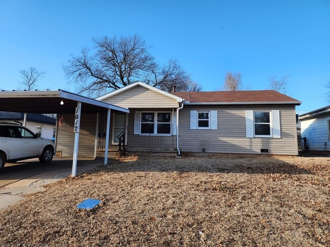 Photo - 1017 S Holly Dr