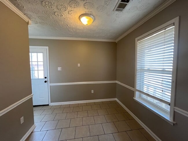 Photo - Renovated 3 Bedroom 2 Bath Home for Rent!