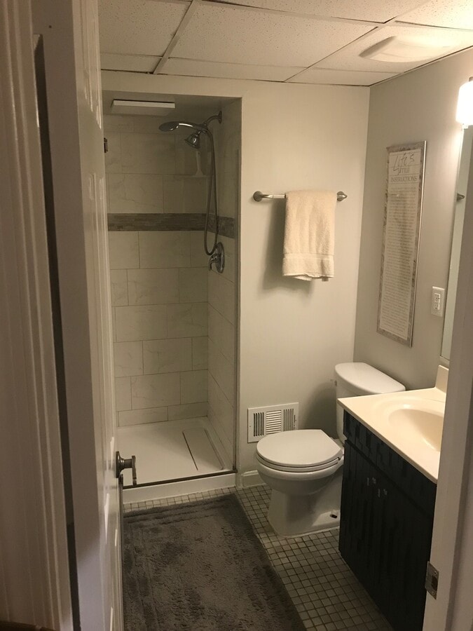 Photo - 224 Chatham Ln