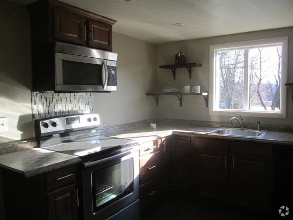 Building Photo - 9049 River Rd Unit 2E Rental
