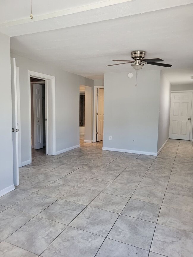 Photo - Three-Bedroom Home Near Lake Shipp