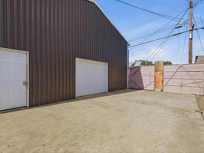 Photo - 2424 N Columbus St