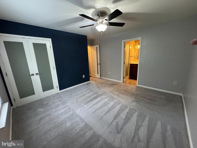 Building Photo - 38 White Pine Cir Unit 302 Rental
